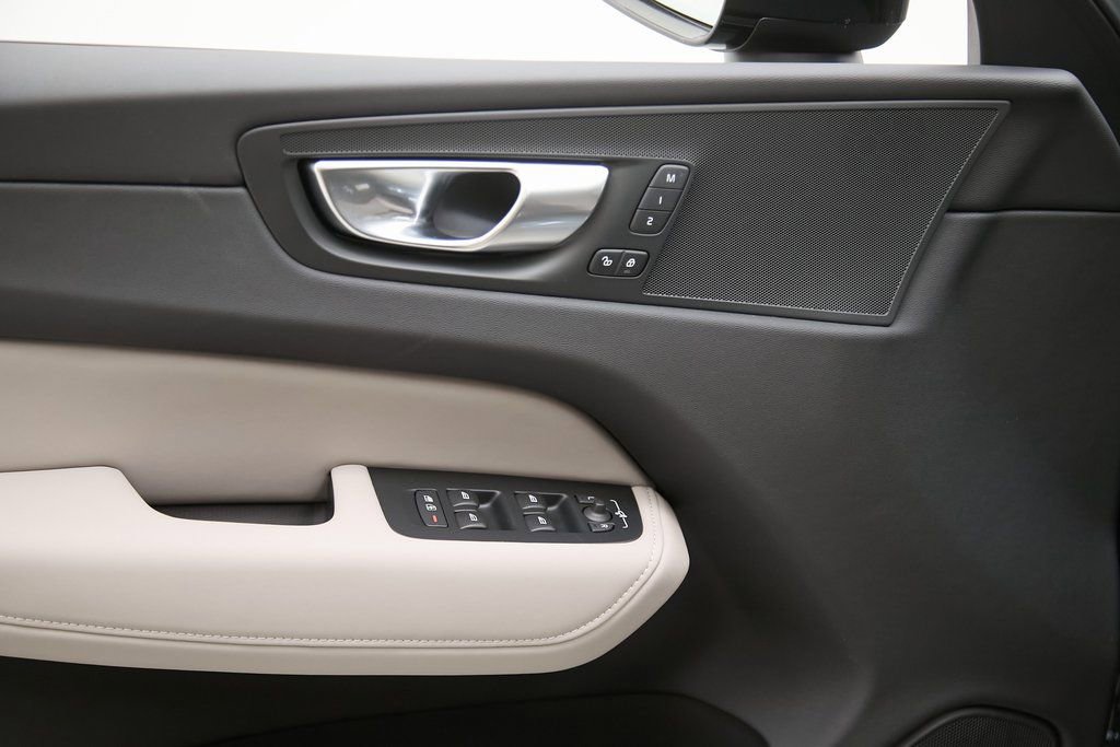 New 2026 Volvo XC60 B5 Plus w/ Protection Package Premier image 11