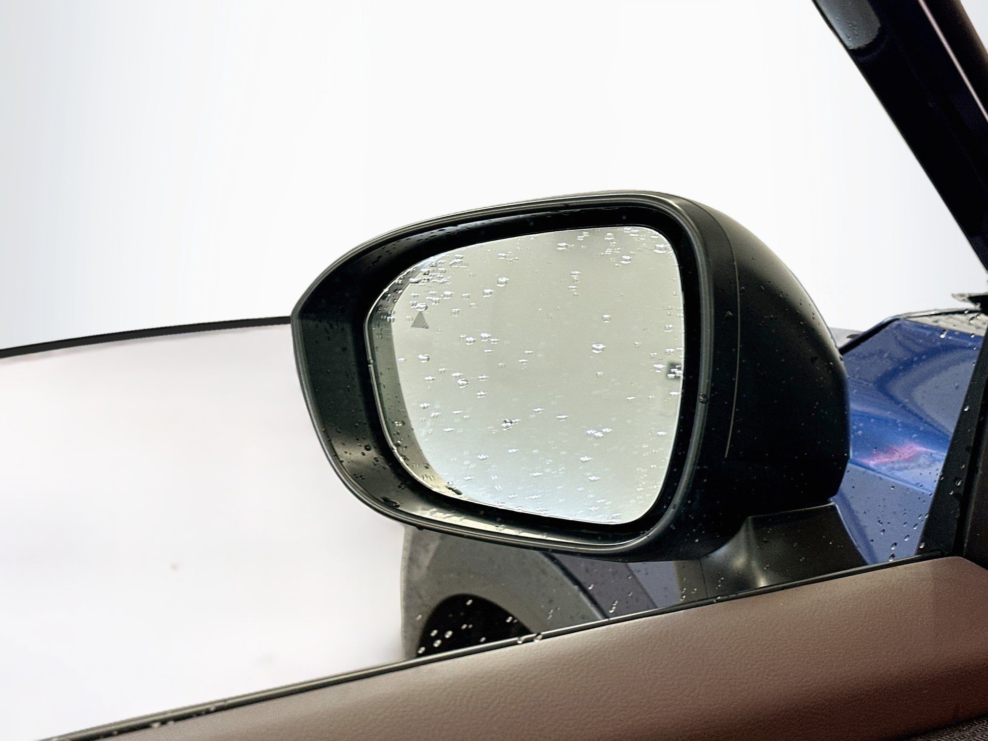 Used 2023 Nissan Rogue S AWD/4WD image 16