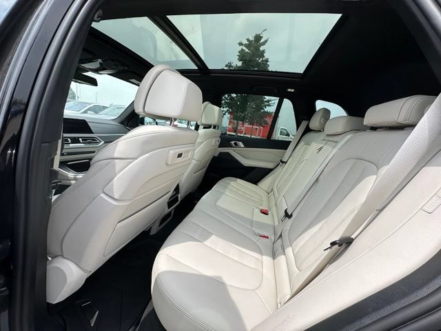 Used 2022 BMW X5 xDrive45e w/ M Sport Package AWD/4WD image 14