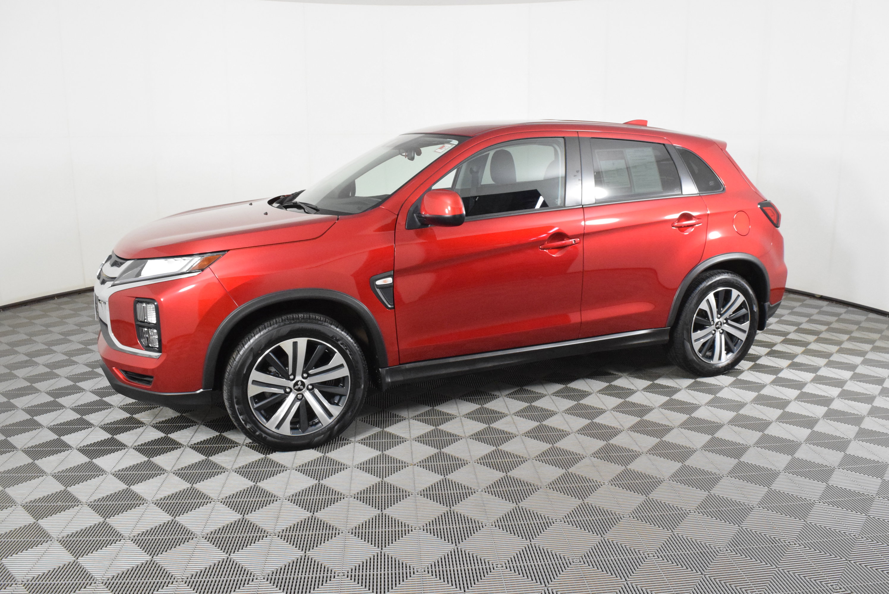 Used 2023 Mitsubishi Outlander Sport ES AWD/4WD image 9