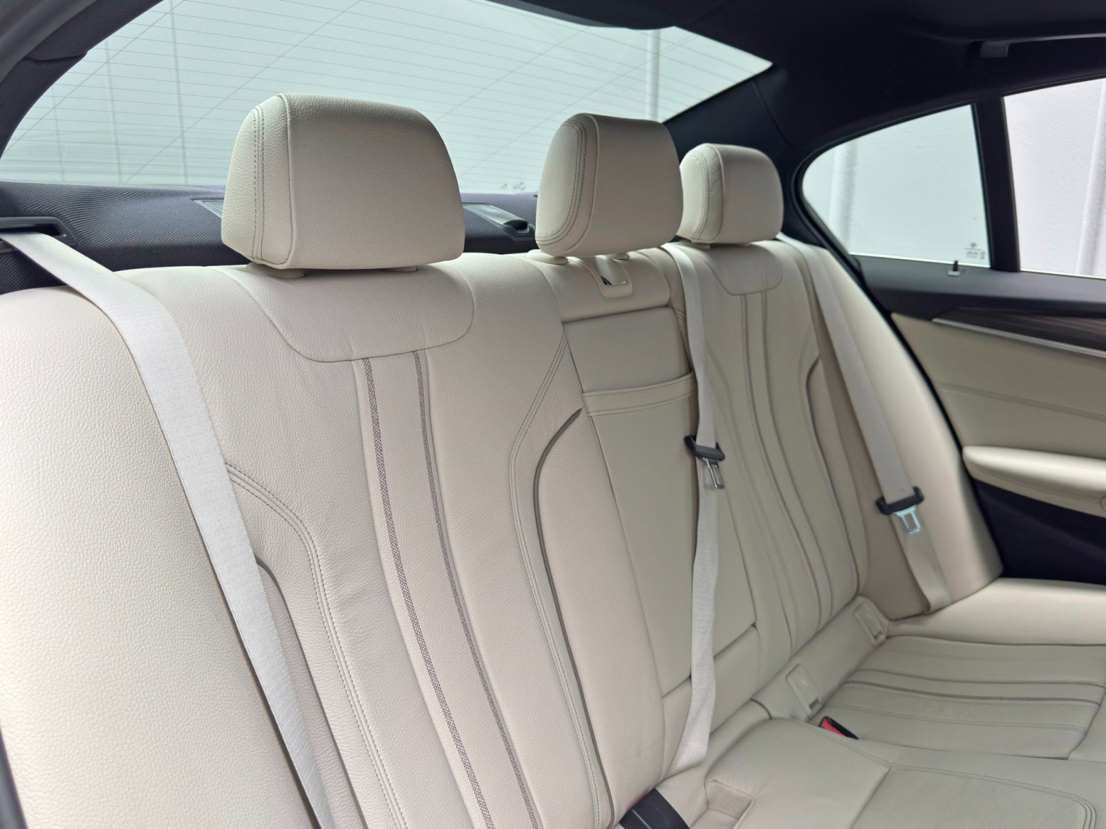 Used 2017 BMW 530i RWD image 37