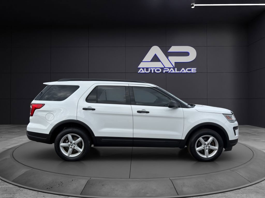 Used 2019 Ford Explorer 4WD w/ Class III Trailer Tow Package image 8