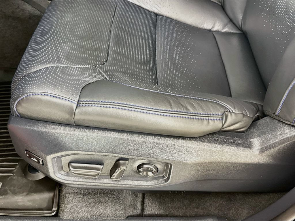 Certified 2025 Toyota Tundra Platinum AWD/4WD image 21
