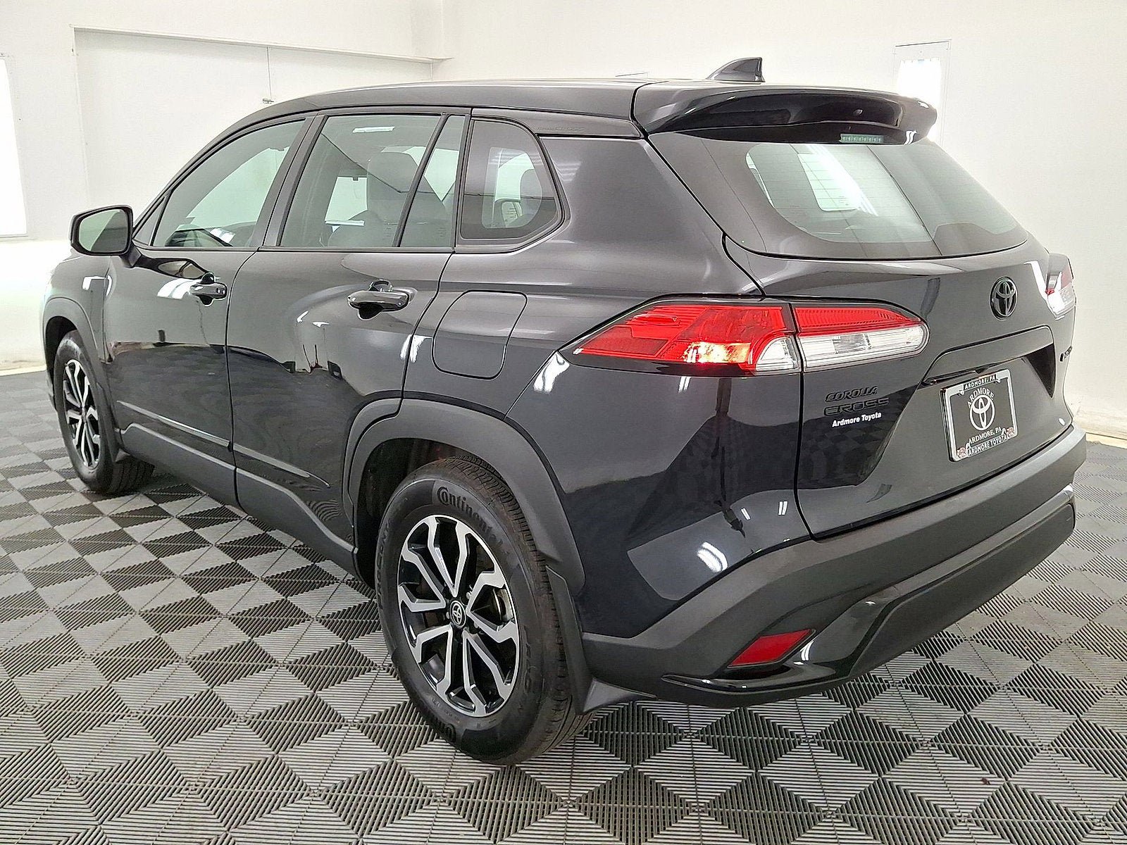 Used 2025 Toyota Corolla Cross AWD Hybrid image 21