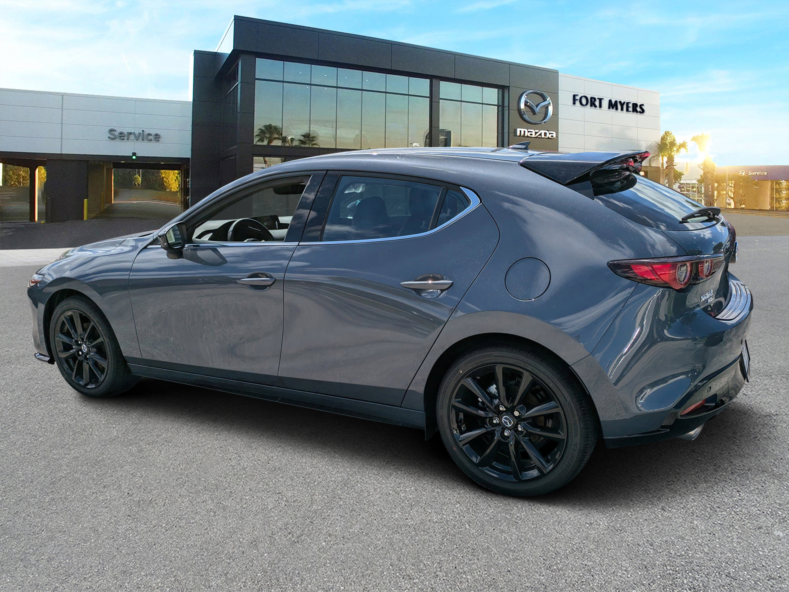 New 2025 MAZDA MAZDA3 Hatchback w/Premium Plus Pkg image 8