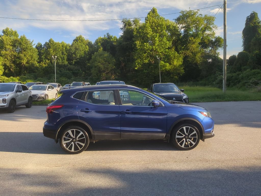 Used 2019 Nissan Rogue Sport SL AWD/4WD image 4