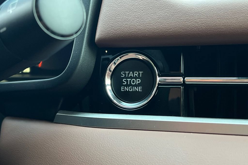 New 2026 Mitsubishi Outlander SEL image 24