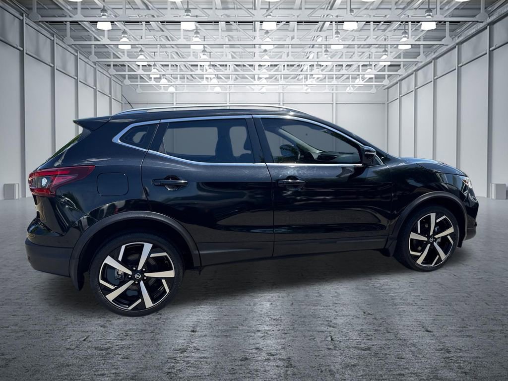 Used 2022 Nissan Rogue Sport SL w/ Premium Package image 8