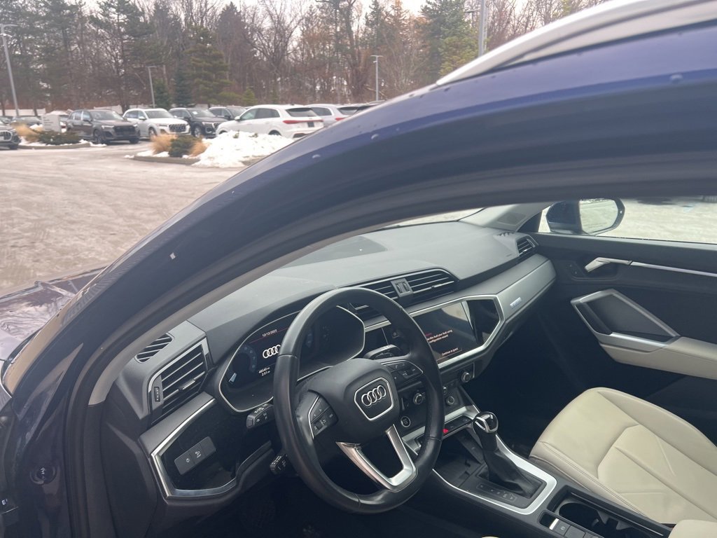 Used 2023 Audi Q3 2.0T Premium Plus image 48