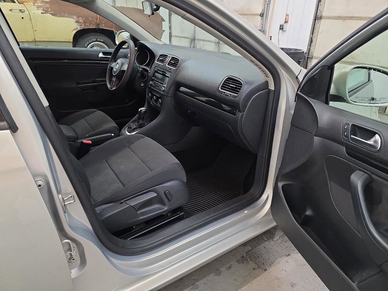 Used 2012 Volkswagen Jetta SE image 35