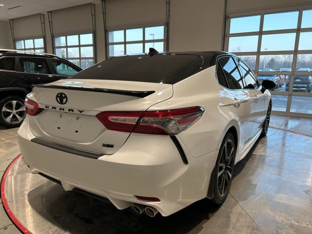 Used 2019 Toyota Camry XSE image 7