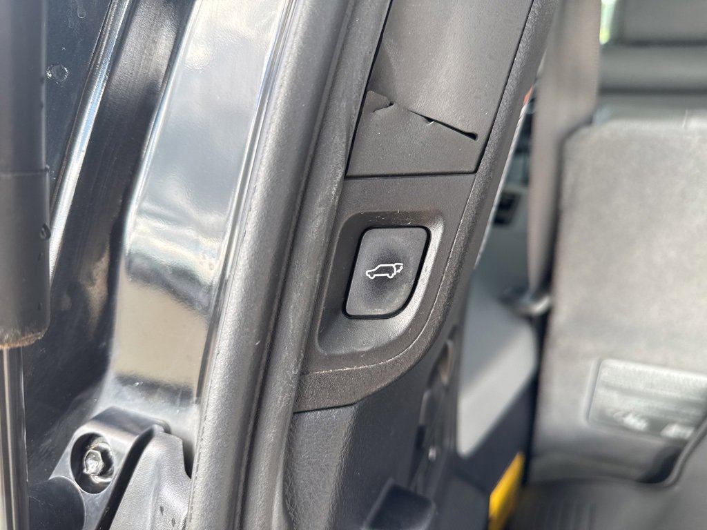 Used 2017 Toyota Sequoia Limited w/ Safety & Convenience Package image 21