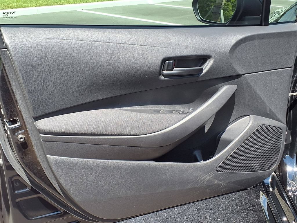 Used 2024 Toyota Corolla LE FWD image 24