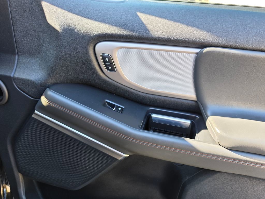 Certified 2025 Ford Expedition Active image 43