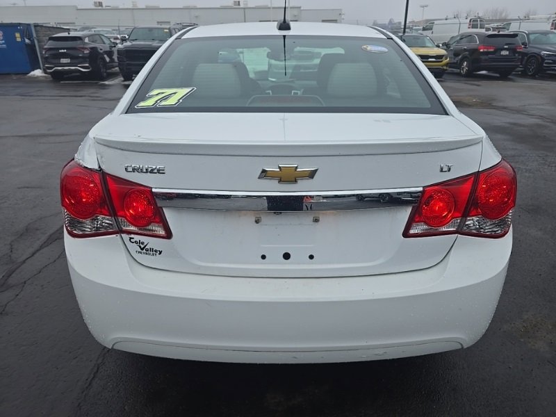 Used 2016 Chevrolet Cruze LT w/ Technology Package image 6