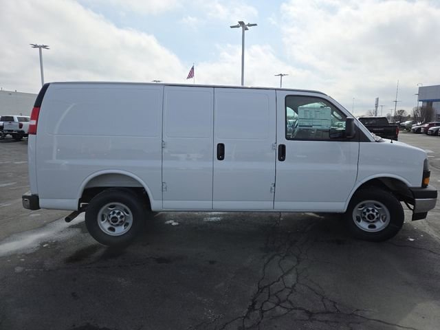 New 2026 GMC Savana 2500 Work Van w/ Driver Convenience Package image 14