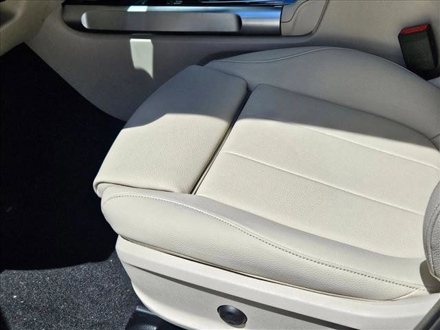 New 2026 Mercedes-Benz GLB 250 image 4