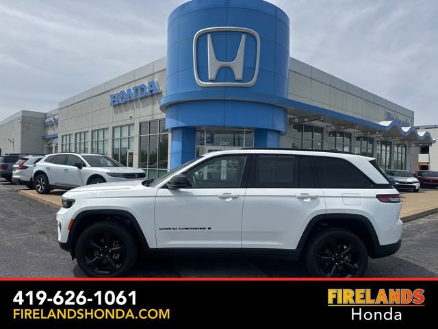 Used 2023 Jeep Grand Cherokee Altitude