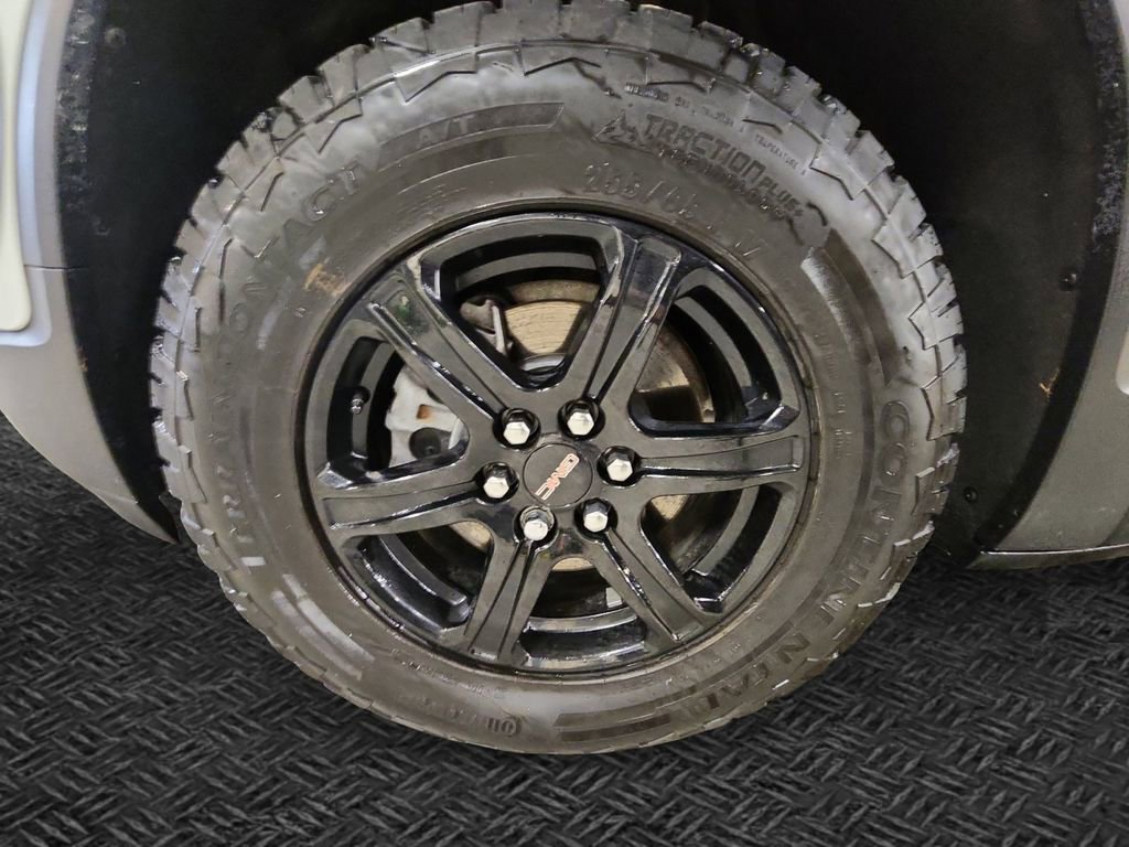 Certified 2023 GMC Acadia AT4 w/ Trailering Package image 11