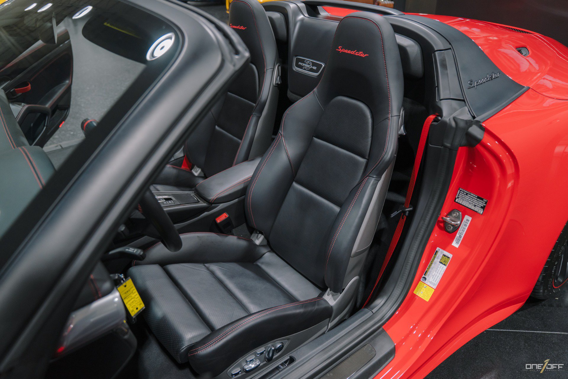 Used 2019 Porsche 911 Speedster RWD image 17