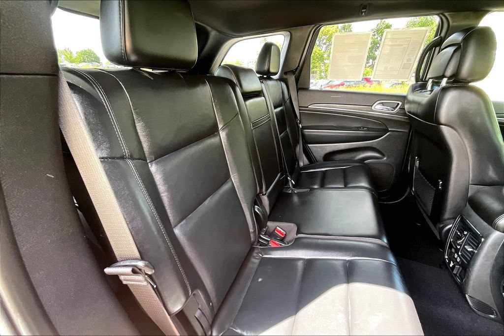Used 2021 Jeep Grand Cherokee Limited AWD/4WD image 27
