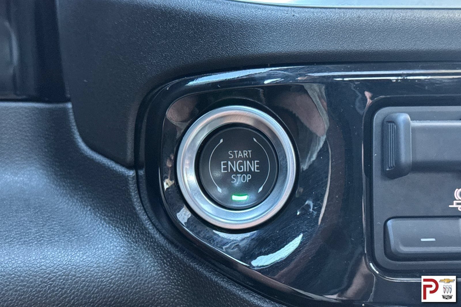 Certified 2025 Chevrolet Silverado 1500 LTZ AWD/4WD image 26
