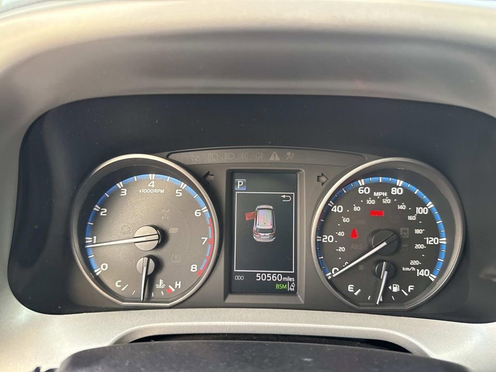 Used 2018 Toyota RAV4 XLE image 40