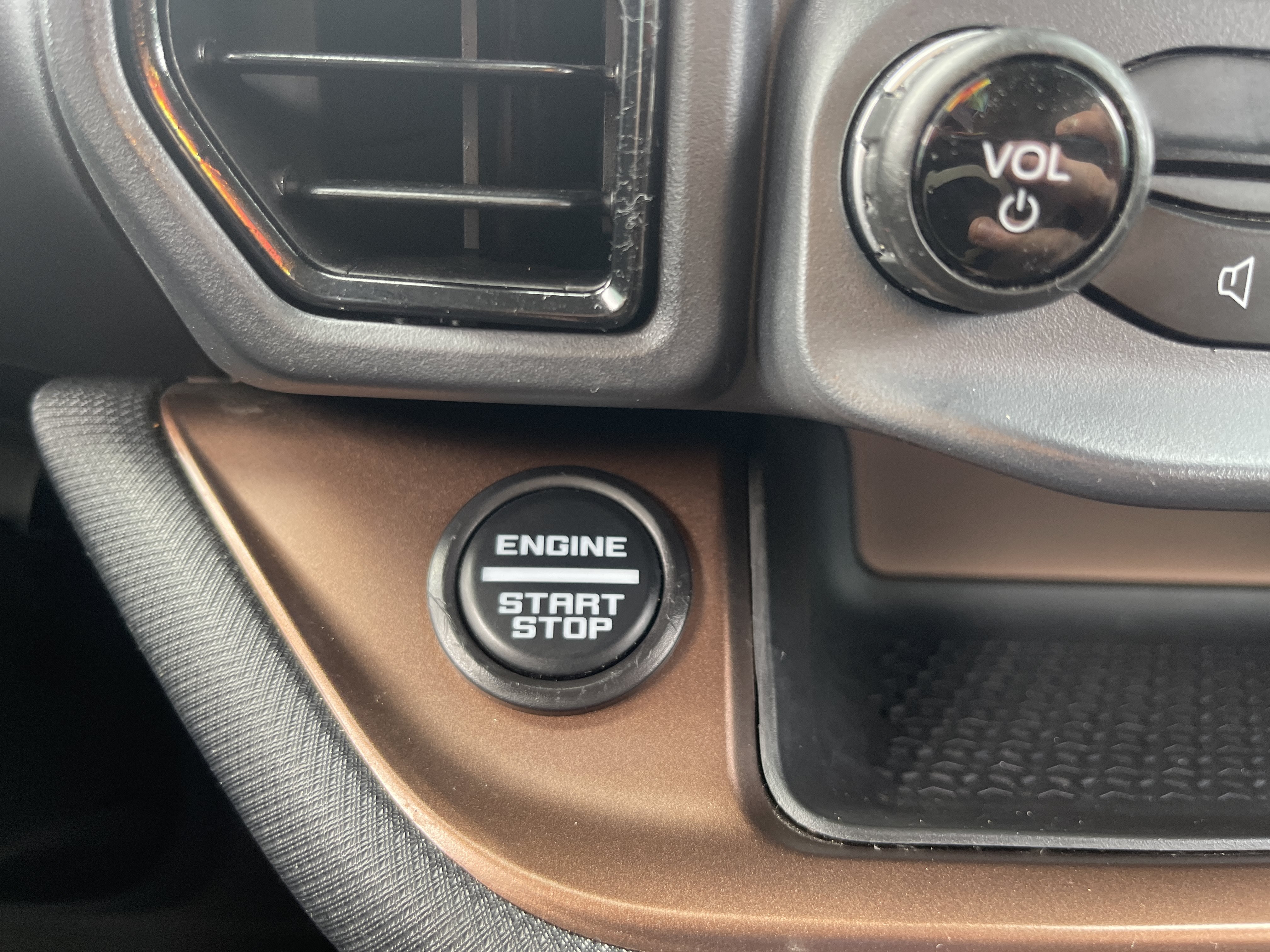 Used 2022 Ford Bronco Sport Outer Banks w/ Tech Package AWD/4WD image 23