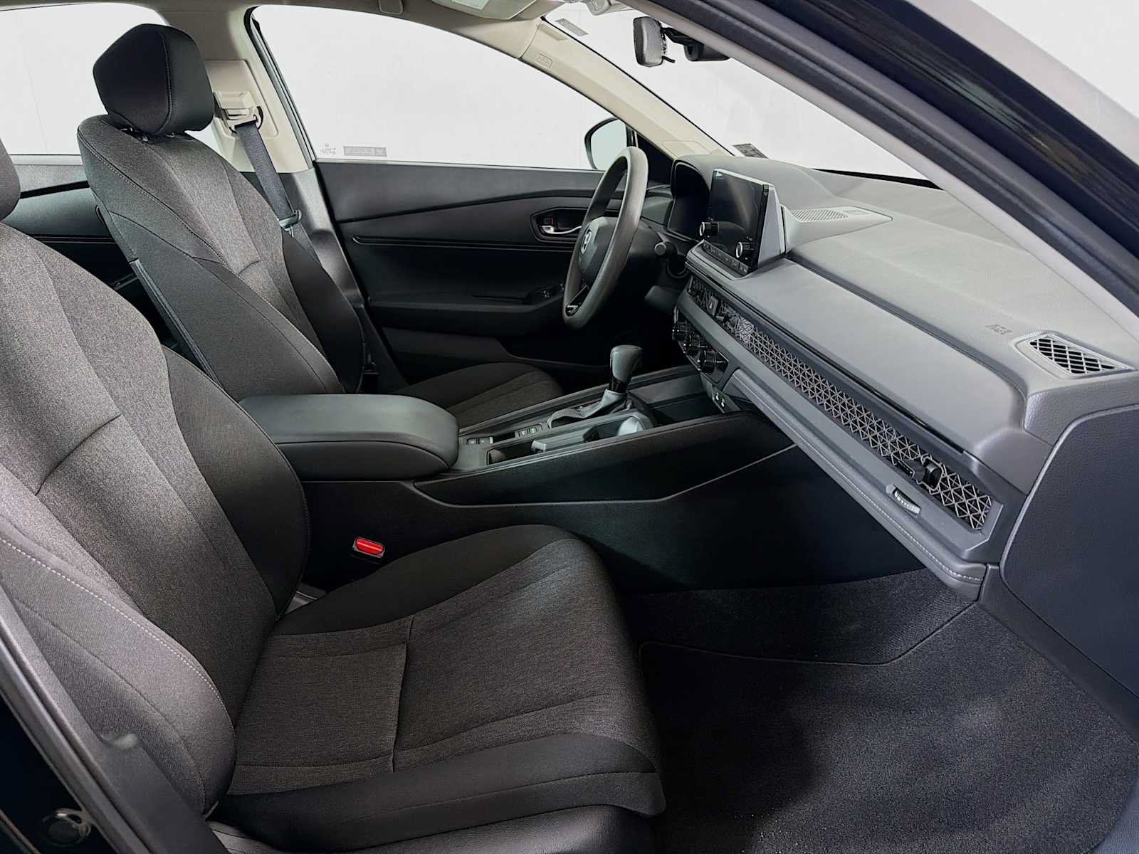 Used 2023 Honda Accord LX image 23