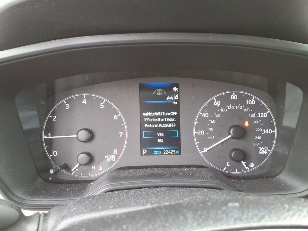 Used 2025 Toyota Corolla Cross LE w/ Moonroof Package image 13