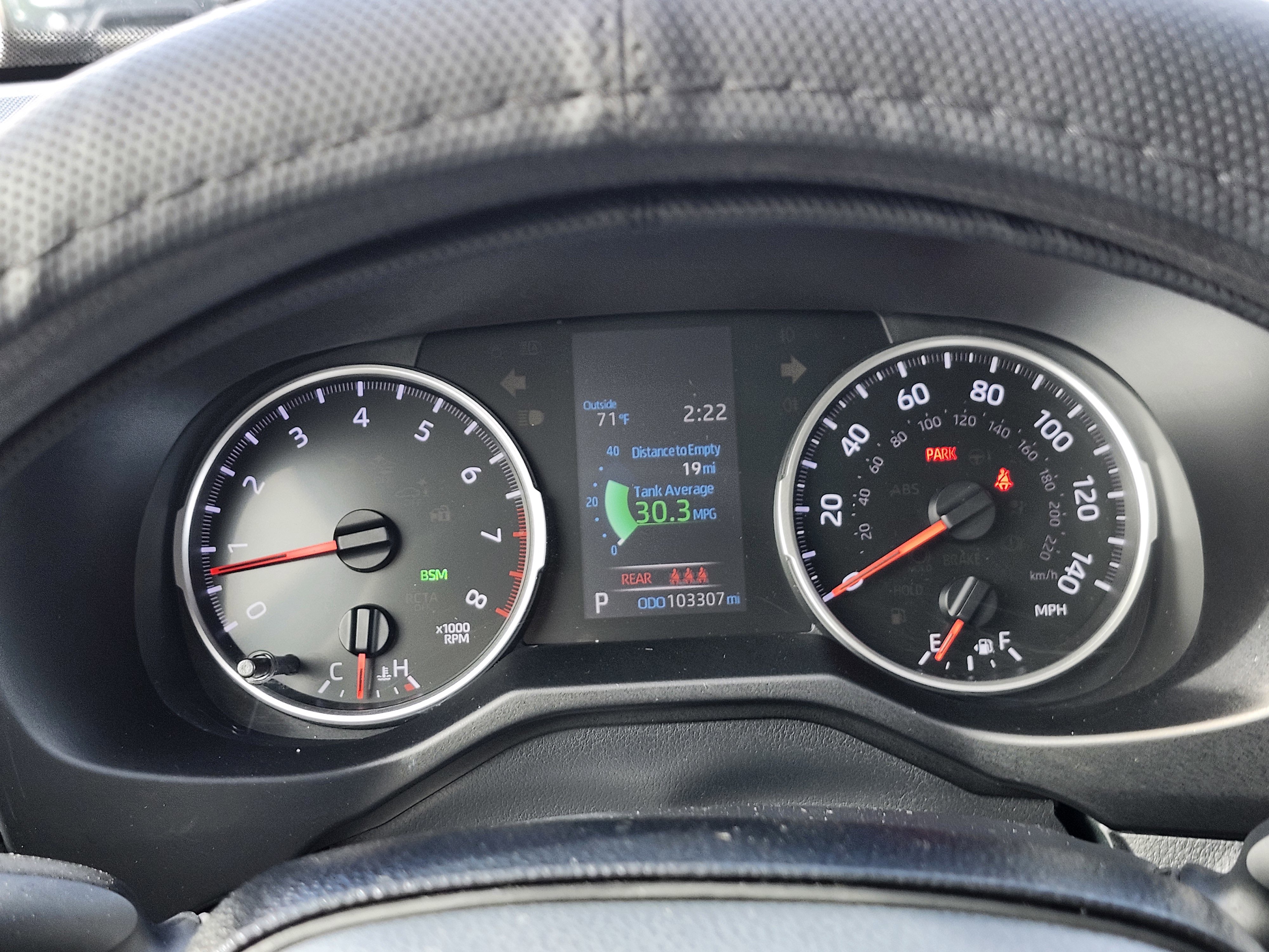 Used 2020 Toyota RAV4 XLE image 23