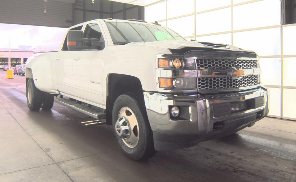Used 2019 Chevrolet Silverado 3500 LT w/ LT Convenience Package AWD/4WD image 1