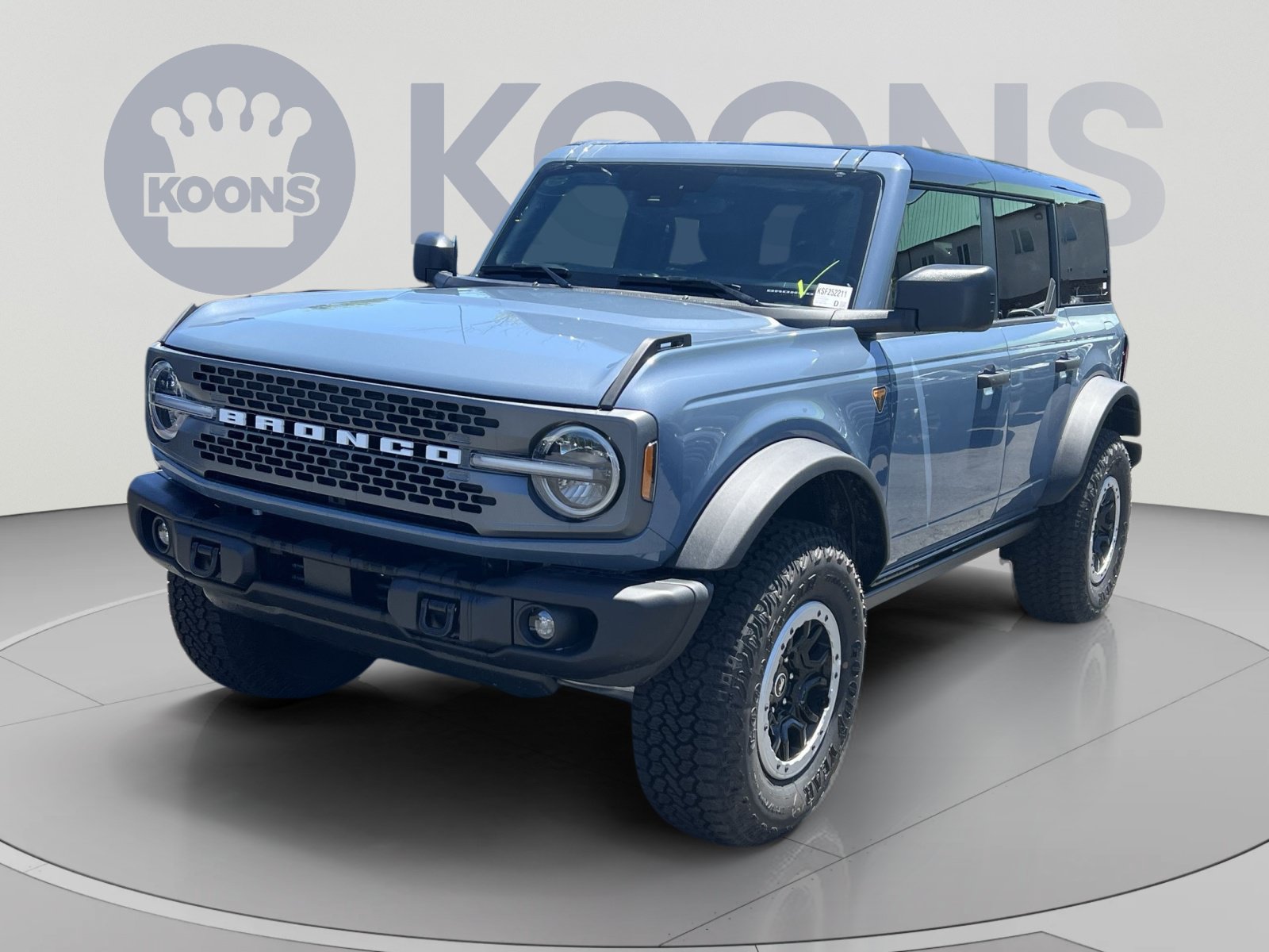 New 2025 Ford Bronco Badlands w/ Sasquatch Package