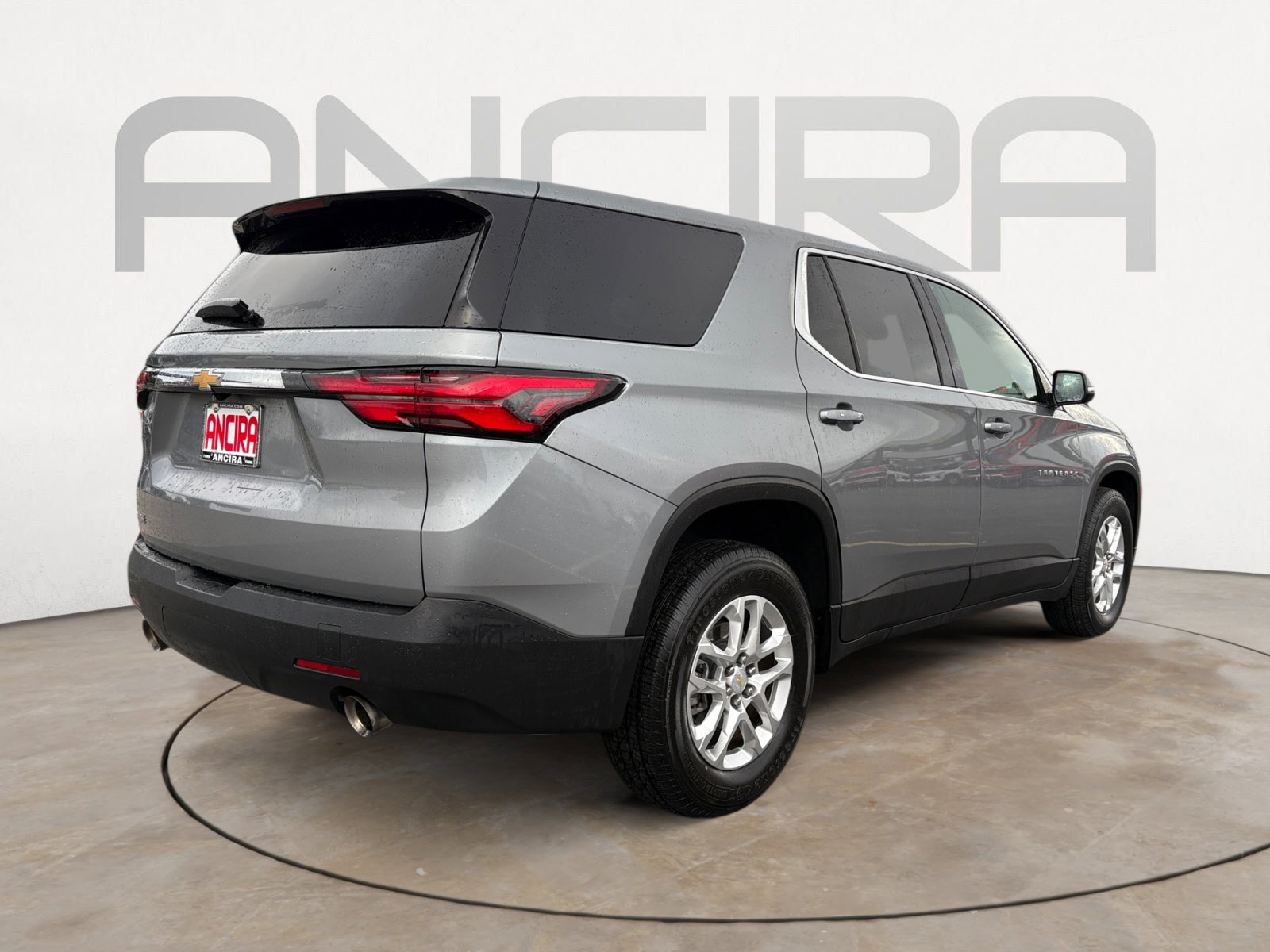 Used 2023 Chevrolet Traverse LS w/ Safety Package image 10