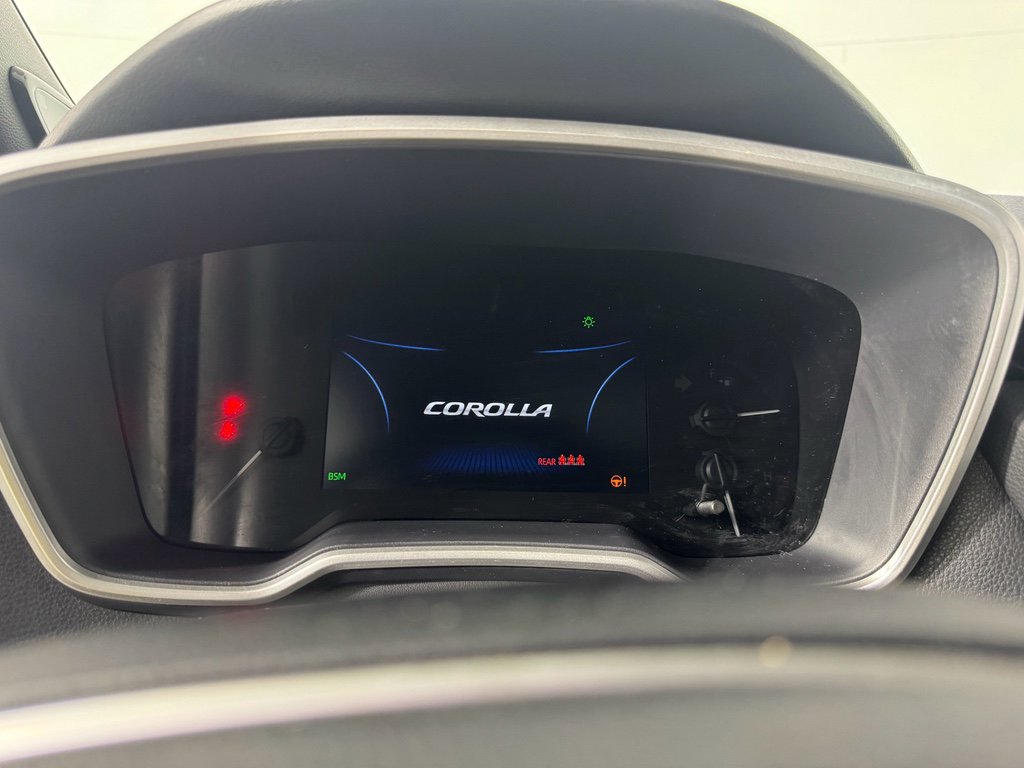 Used 2022 Toyota Corolla XSE image 22