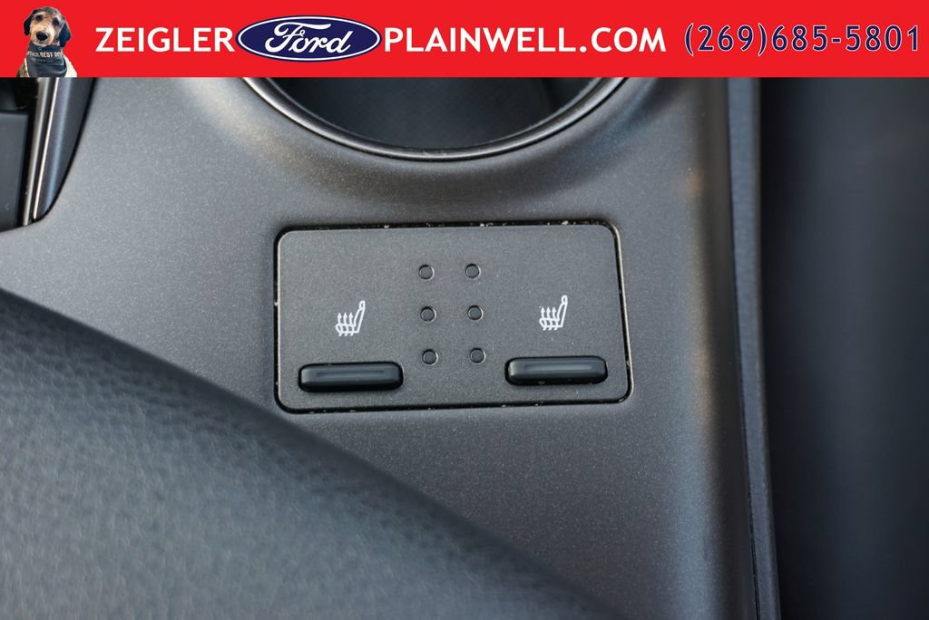 Used 2022 Toyota Camry SE w/ Cold Weather Package AWD/4WD image 22
