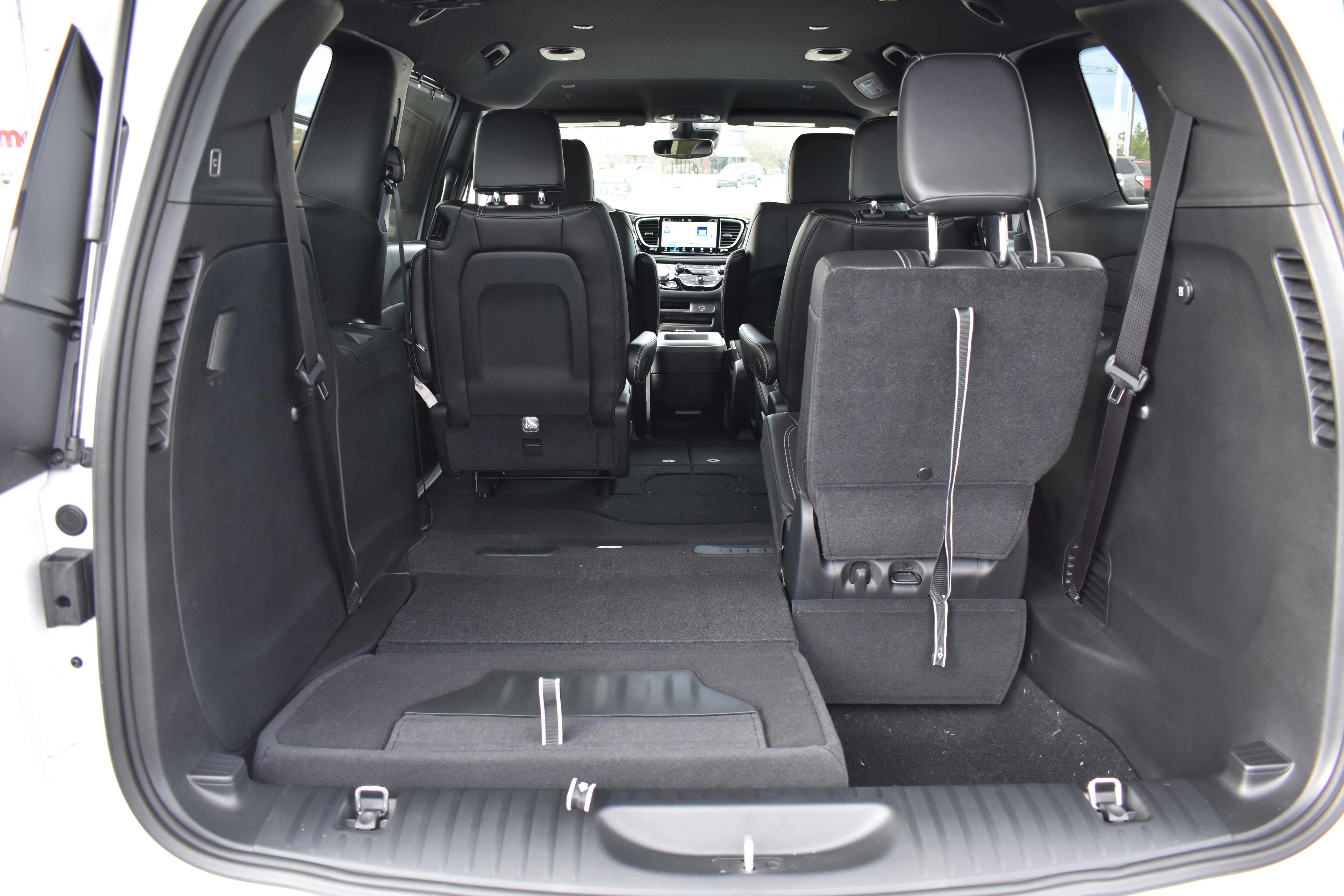 New 2026 Chrysler Pacifica Select image 35