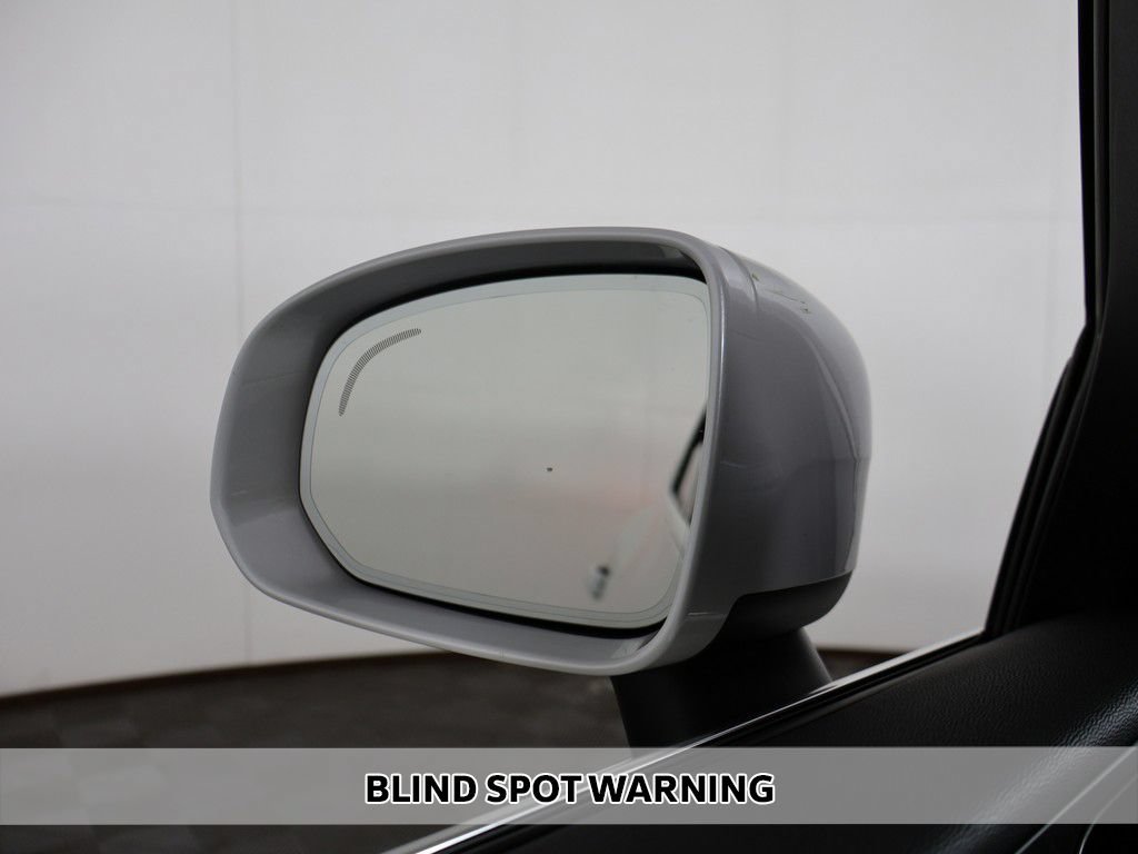Used 2023 Volvo XC60 B5 Plus w/ Climate Package AWD/4WD image 7