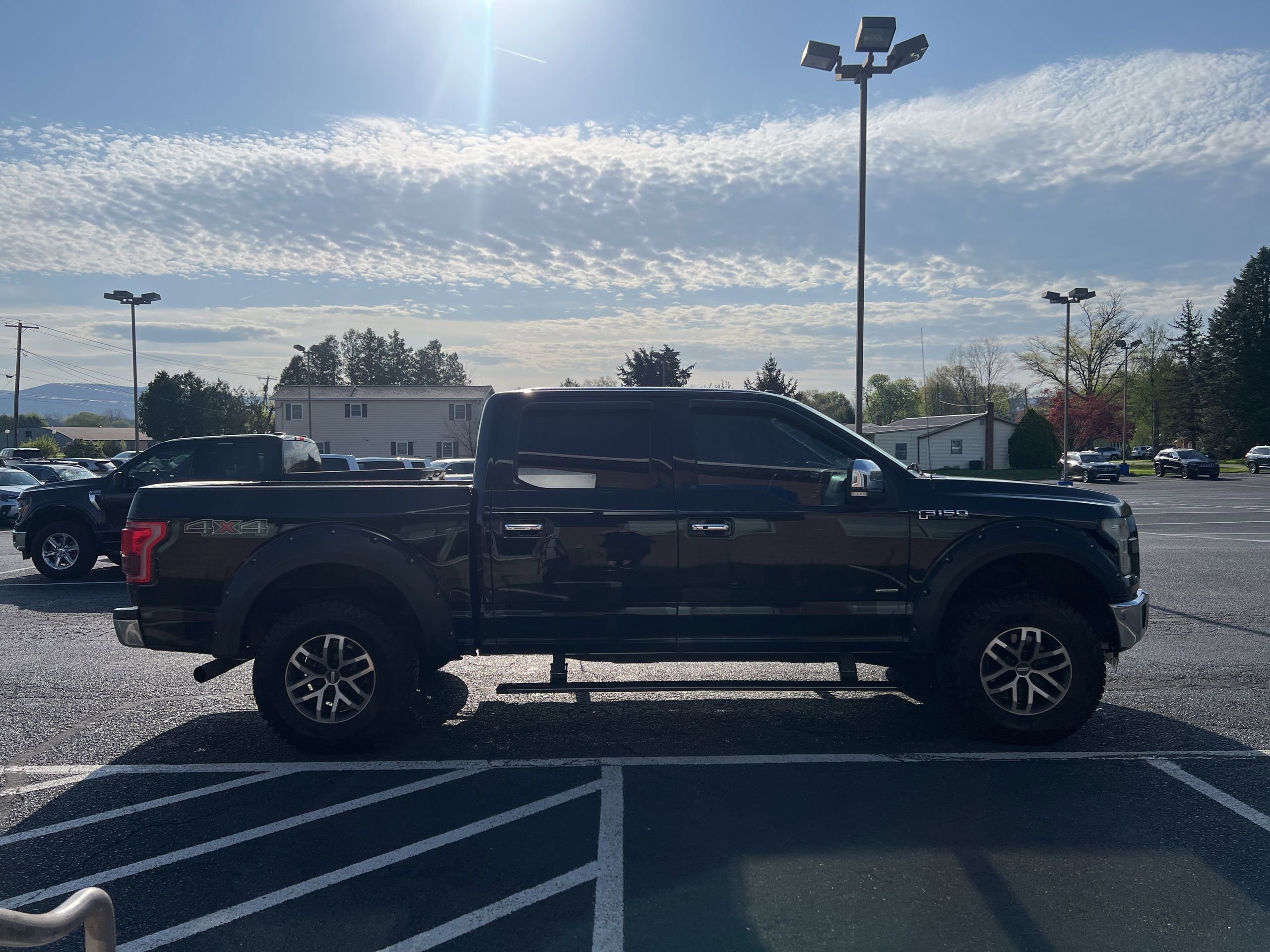 Used 2016 Ford F150 Lariat w/ Equipment Group 502A Luxury AWD/4WD image 7