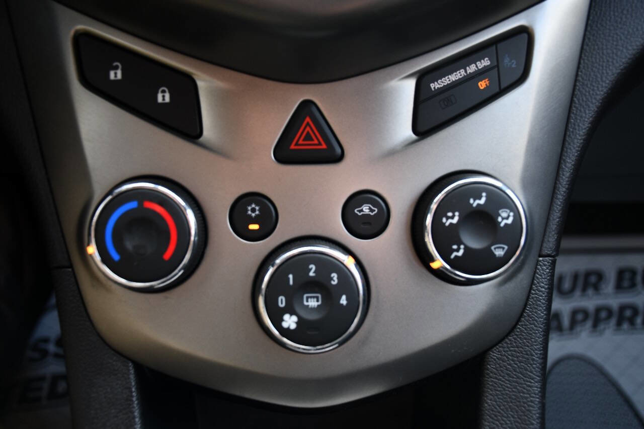 Used 2014 Chevrolet Sonic LT w/ LT Spring Promotional Package image 27