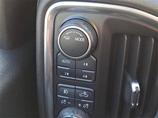 Used 2020 Chevrolet Silverado 2500 LTZ w/ Technology Package image 17