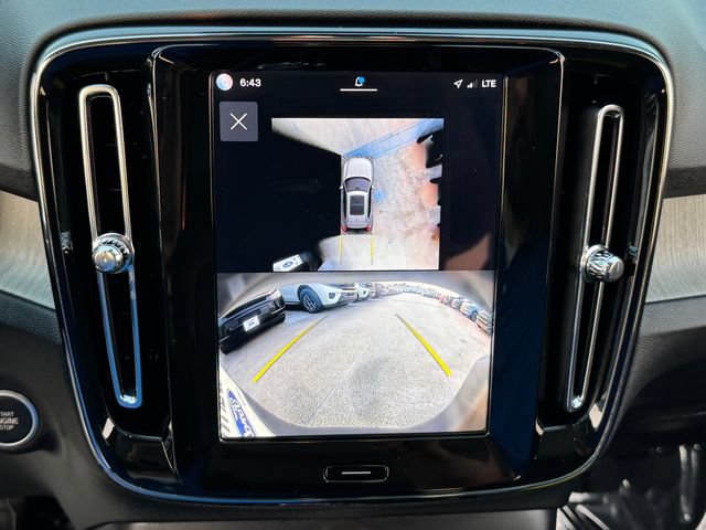 Used 2025 Volvo XC40 B5 Ultra AWD/4WD image 26