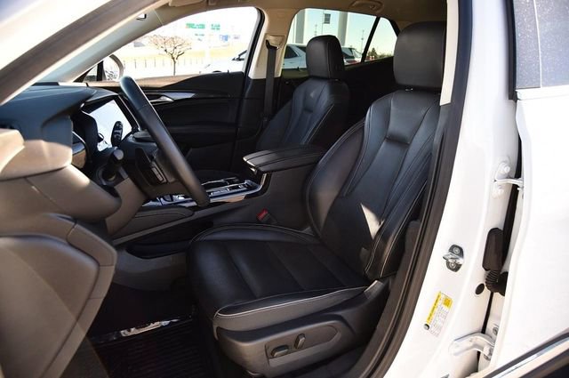Used 2022 Buick Envision Essence w/ Technology Package I image 24