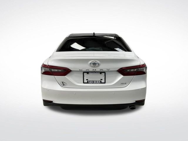 Used 2023 Toyota Camry XLE image 15