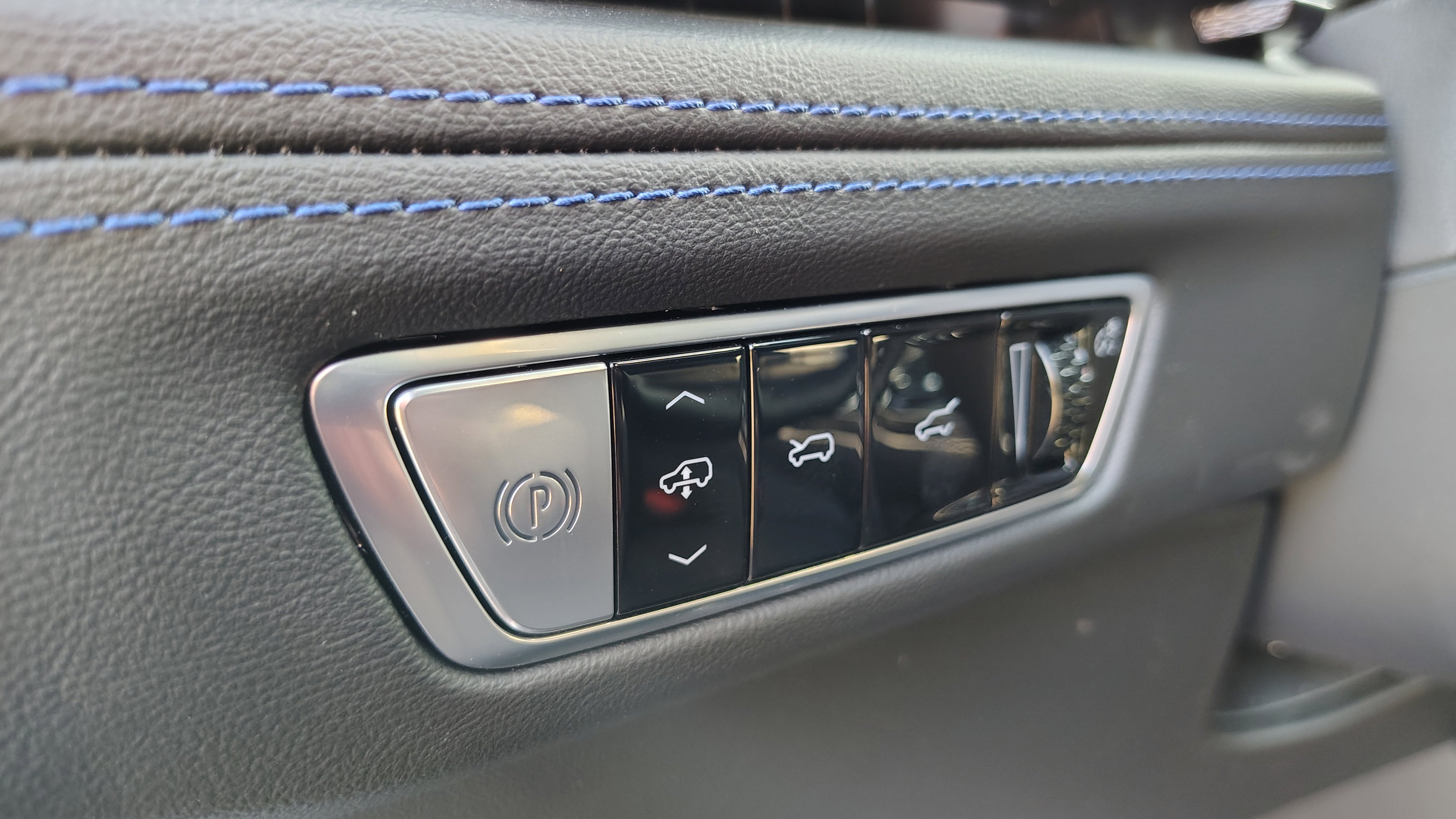 New 2025 Cadillac Escalade IQ Luxury 1 image 14