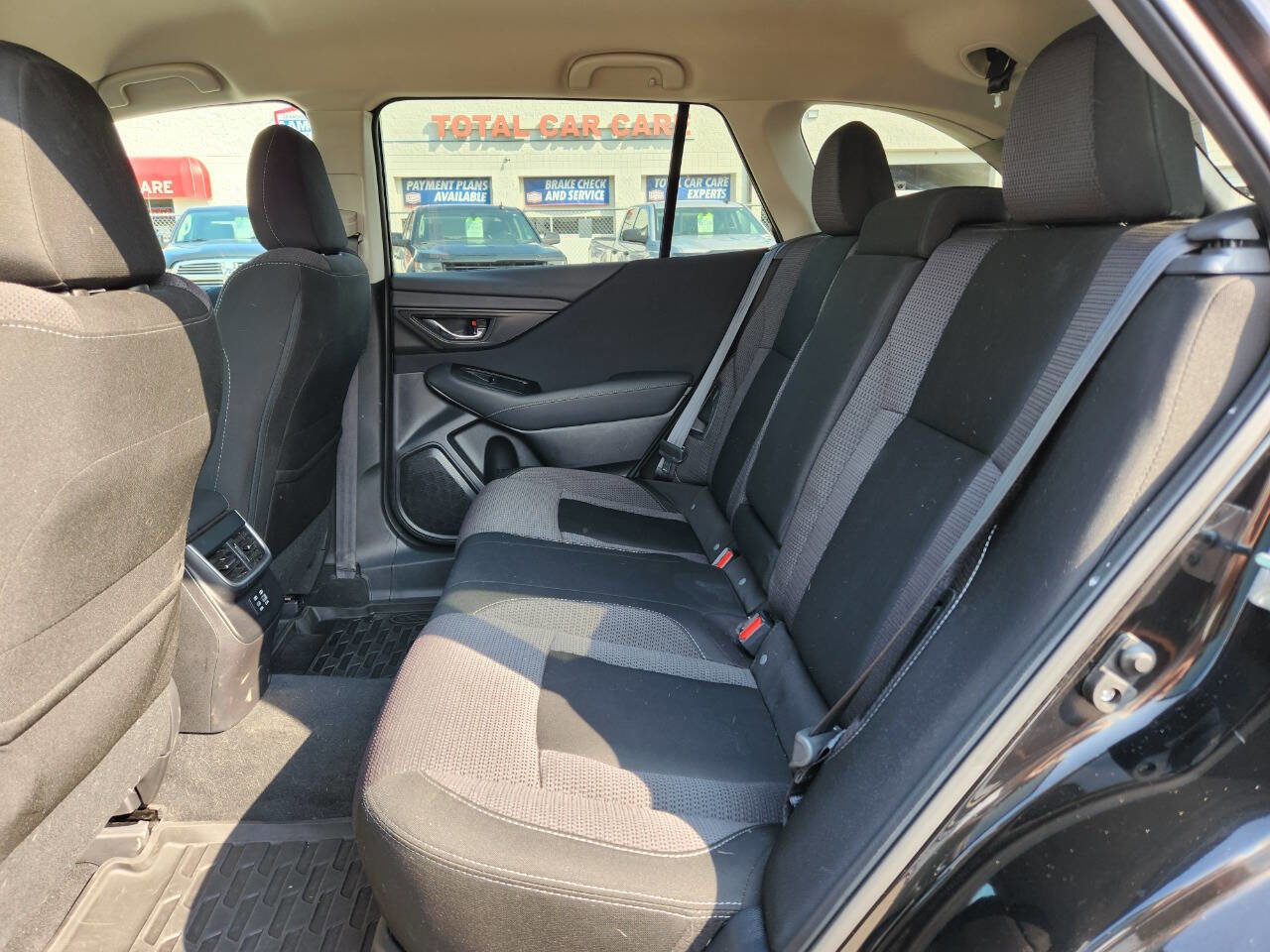 Used 2023 Subaru Outback Premium image 13