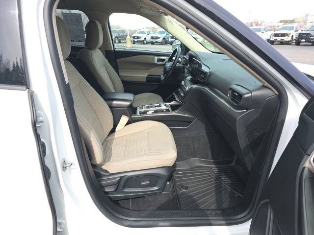 Used 2020 Ford Explorer XLT AWD/4WD image 5
