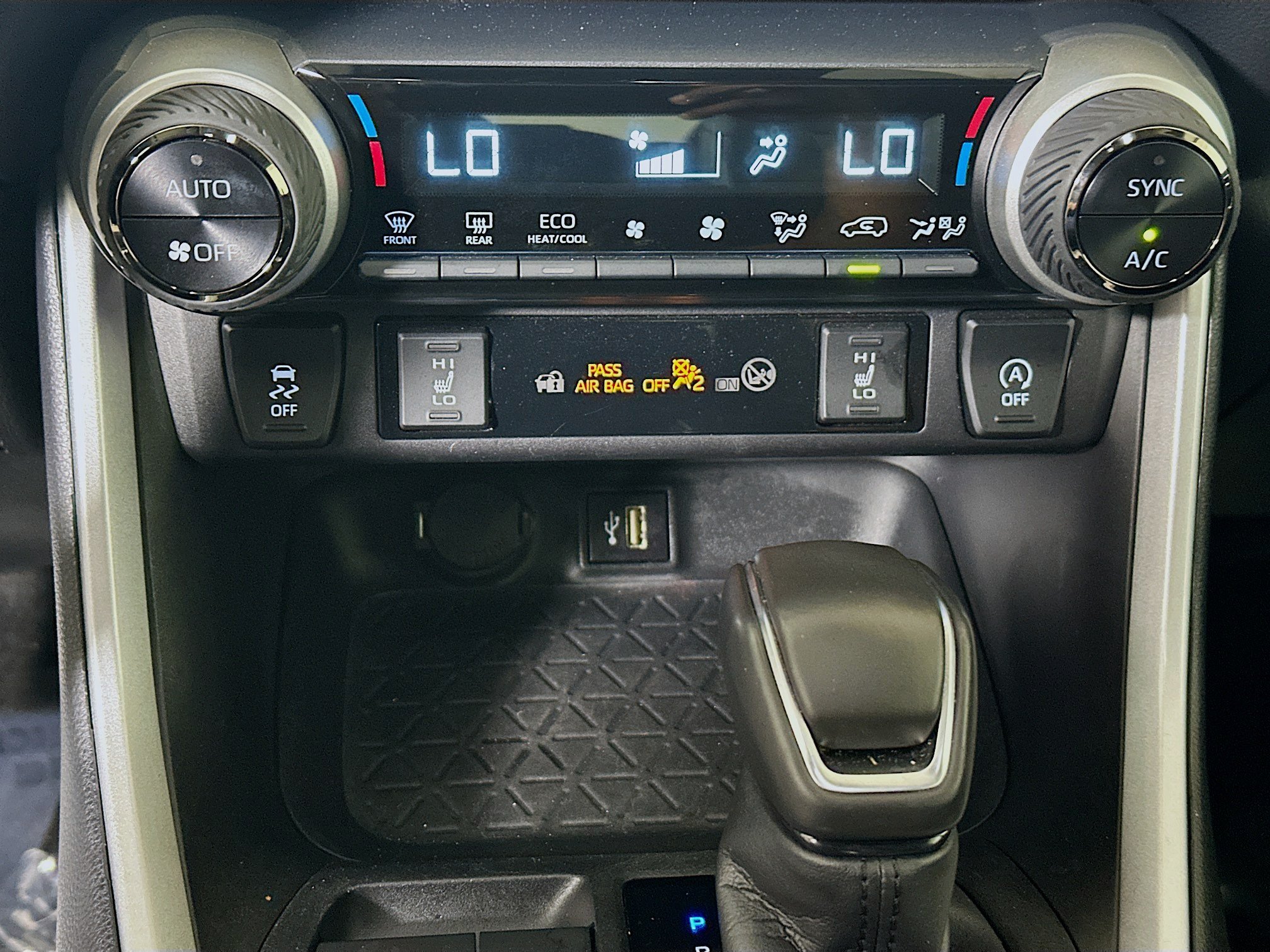 Used 2024 Toyota RAV4 XLE Premium w/ Weather Package FWD image 23