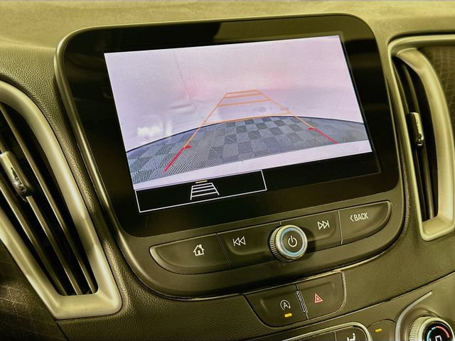 Used 2024 Chevrolet Malibu LT FWD image 16