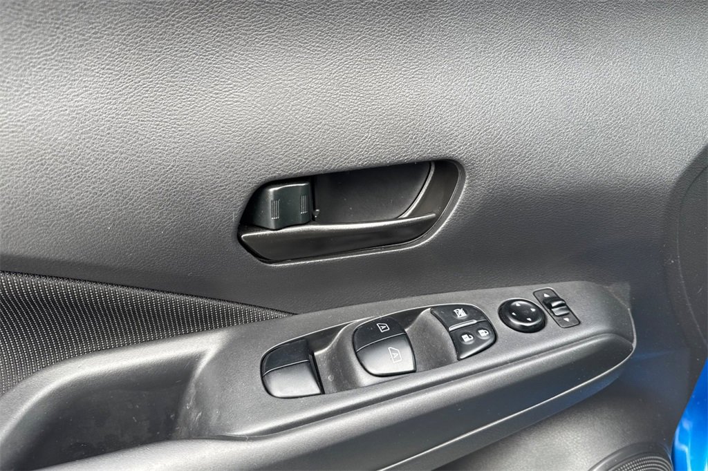 Used 2023 Nissan Kicks S image 11